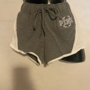 Women’s Levi blue capris jeans shorts 118